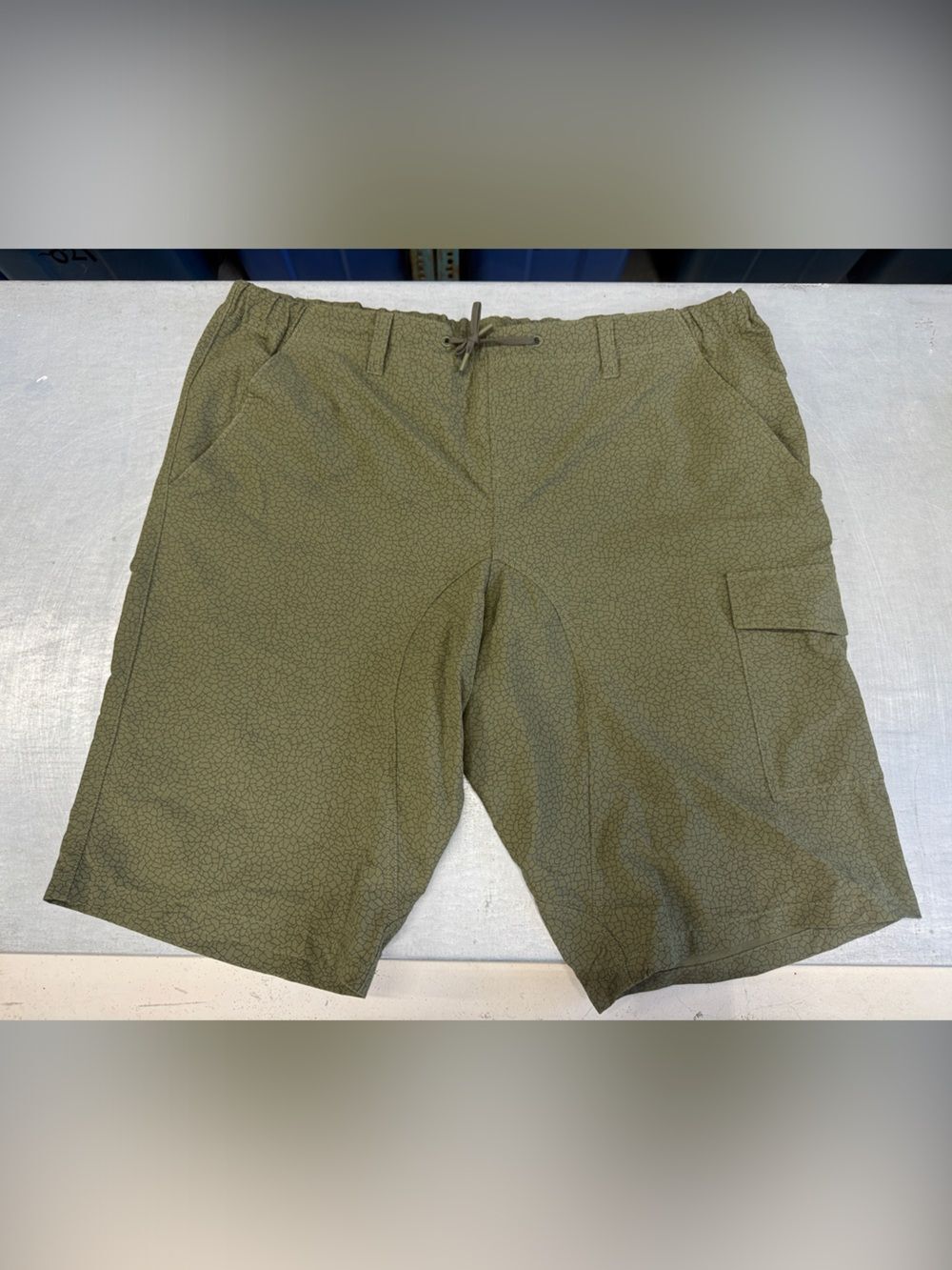 MEC Men's Olive Cargo Drawstring Shorts